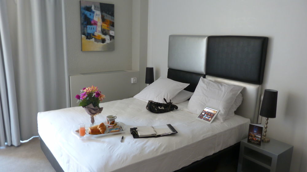 Yes Hotel Avignon Luaran gambar